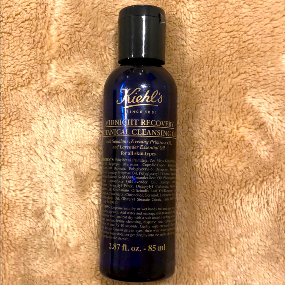 - Kiehl’s Midnight Recovery Botanical Cleans…